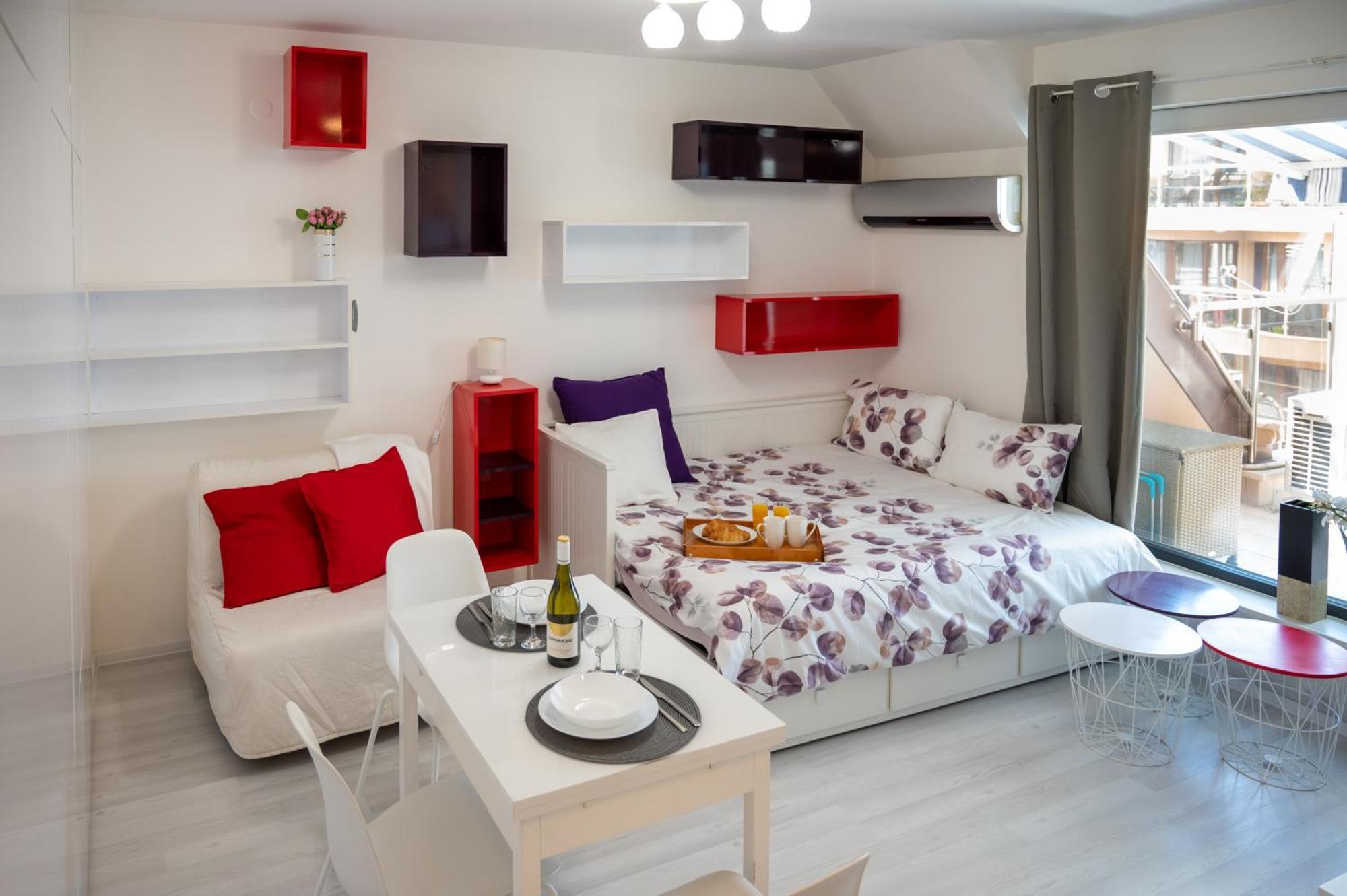 Colorful Studio With Balcony - Free Parking Sófia Exterior foto